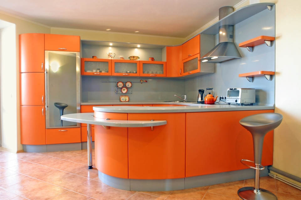 Дизайн интерьера кухни в оранжевом цвете