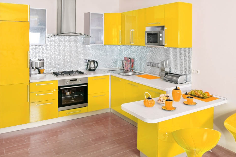 Дизайн интерьера кухни в желтом цвете